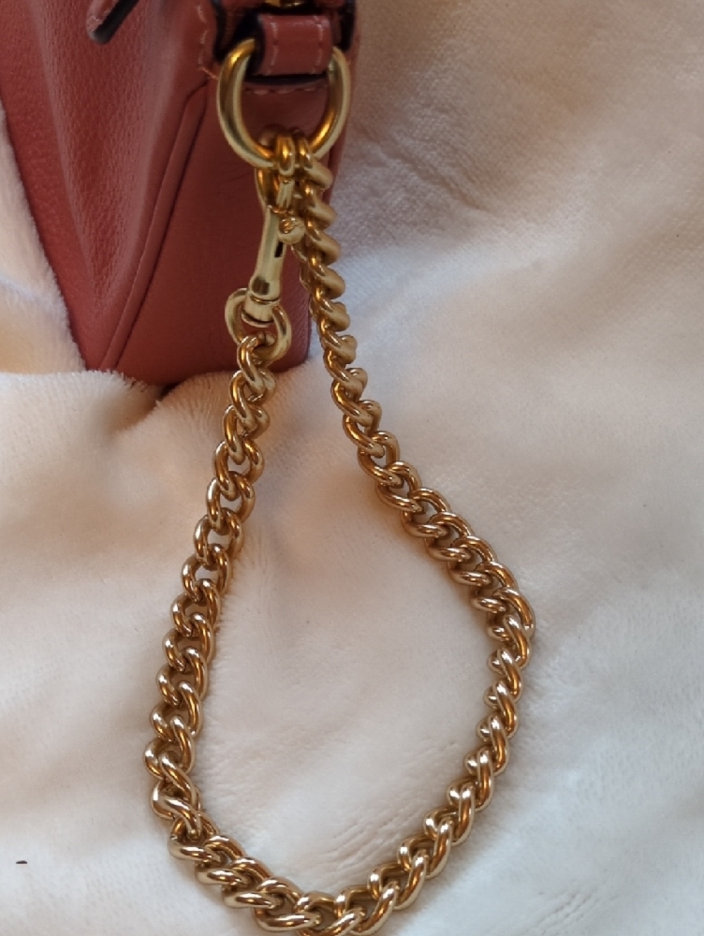 COACH Pebbled Leather Wristlet in Dusty Rose - Picture 4 of 6